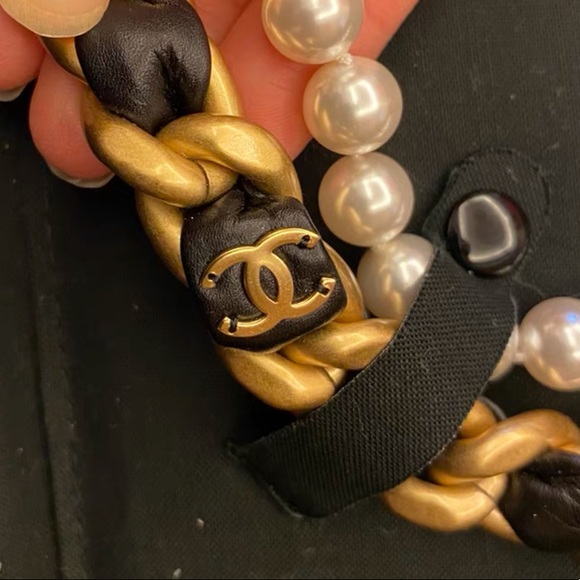 Chanel choker - Picture 2 of 4